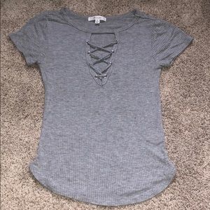 Cross cross v neck
